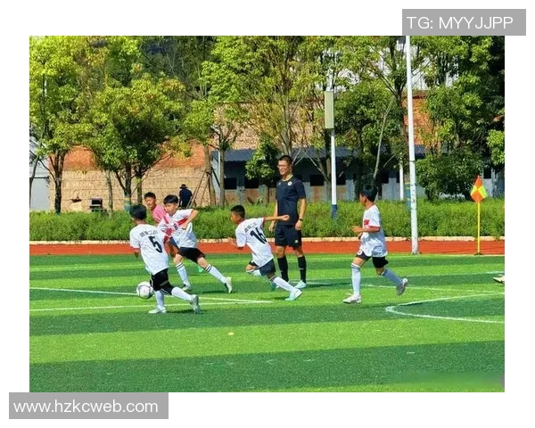 足球留声机的旋律与回忆在绿茵场上交织的故事与情感